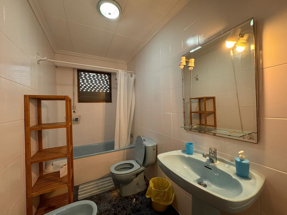 For sale - 4 Bedroom 3 Bathroom House - Townhouse in Guardamar del Segura - Guardamar del Segura Centro  - Alicante