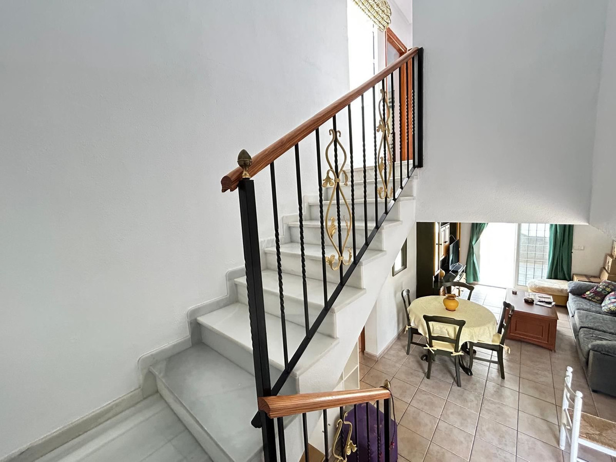 For sale - 3 Bedroom 2 Bathroom House - Townhouse in Torrevieja - Torrevieja Centro  - Alicante