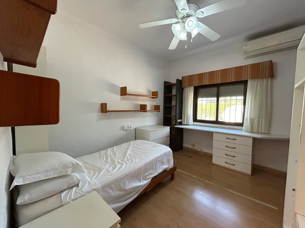 For sale - 3 Bedroom 3 Bathroom House - Detached Villa in Orihuela - Cabo Roig  - Alicante