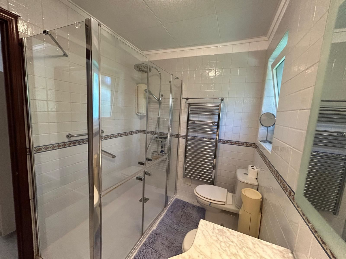For sale - 3 Bedroom 3 Bathroom House - Detached Villa in Orihuela - Cabo Roig  - Alicante