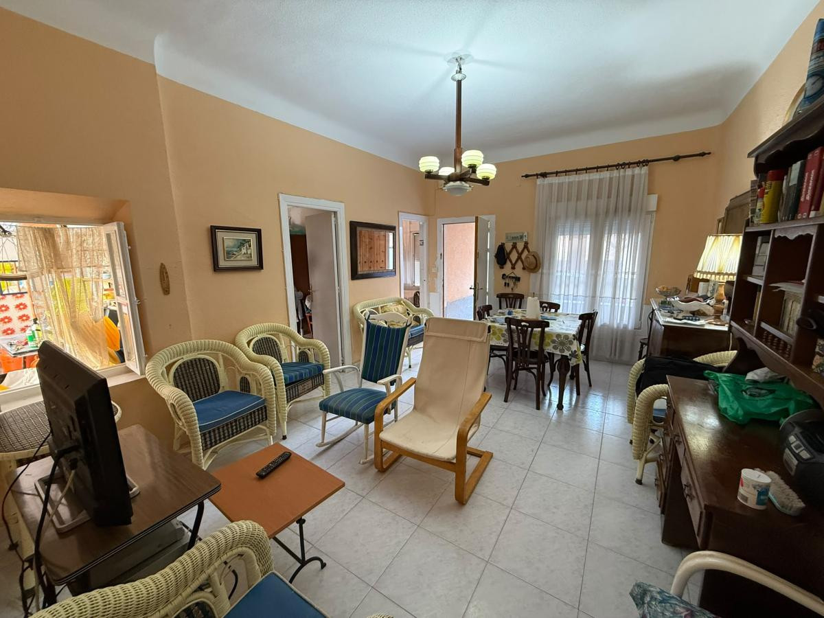 For sale - 4 Bedroom 1 Bathroom Apartment - Ground Floor Apartment in Pilar de la Horadada - Torre de la Horadada  - Alicante