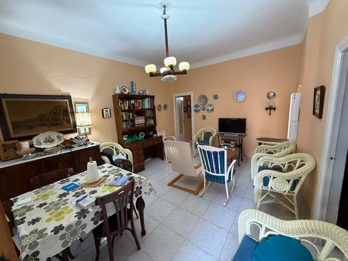 For sale - 4 Bedroom 1 Bathroom Apartment - Ground Floor Apartment in Pilar de la Horadada - Torre de la Horadada  - Alicante