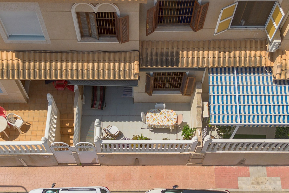 For sale - 3 Bedroom 2 Bathroom House - Townhouse in Torrevieja - La Mata  - Alicante