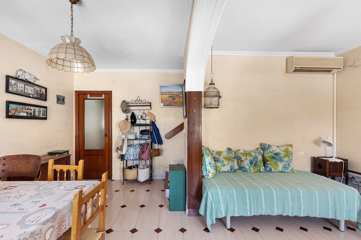 For sale - 3 Bedroom 2 Bathroom House - Townhouse in Torrevieja - La Mata  - Alicante