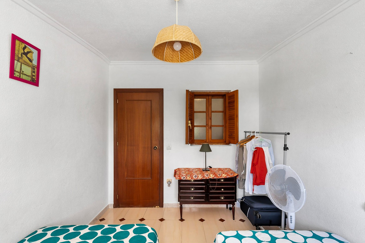For sale - 3 Bedroom 2 Bathroom House - Townhouse in Torrevieja - La Mata  - Alicante