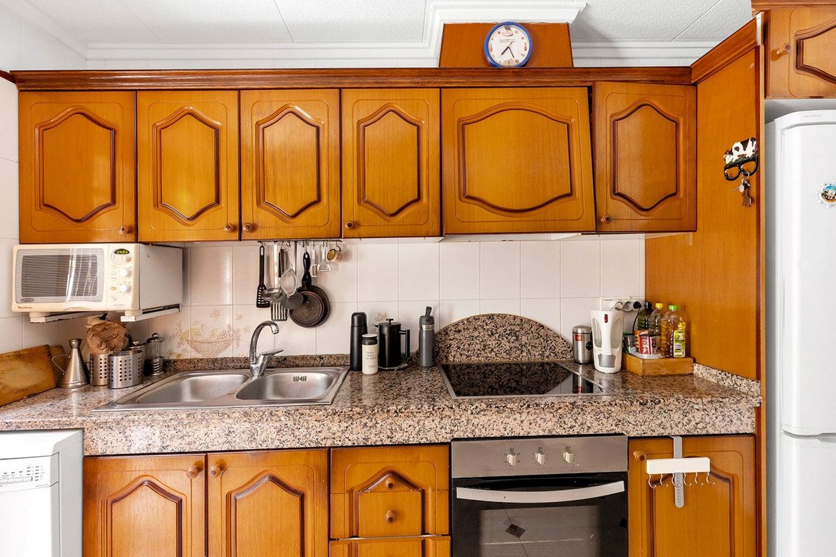 For sale - 3 Bedroom 2 Bathroom House - Townhouse in Torrevieja - La Mata  - Alicante