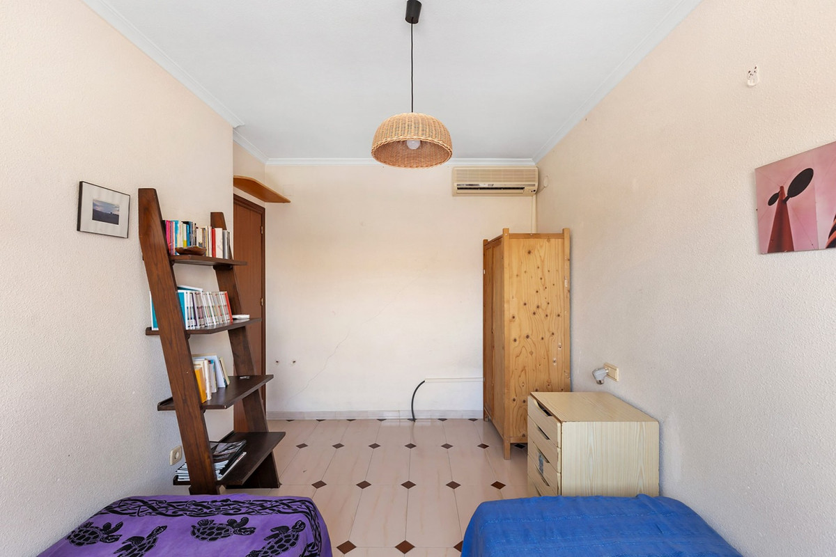 For sale - 3 Bedroom 2 Bathroom House - Townhouse in Torrevieja - La Mata  - Alicante