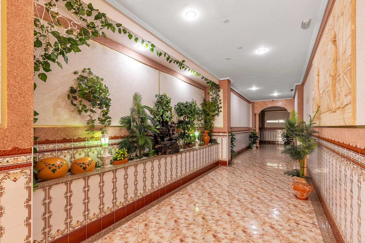For sale - 2 Bedroom 2 Bathroom Apartment - Middle Floor Apartment in Torrevieja - La Mata  - Alicante