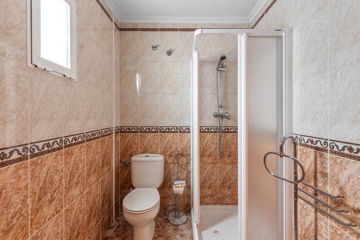 For sale - 2 Bedroom 2 Bathroom Apartment - Middle Floor Apartment in Torrevieja - La Mata  - Alicante