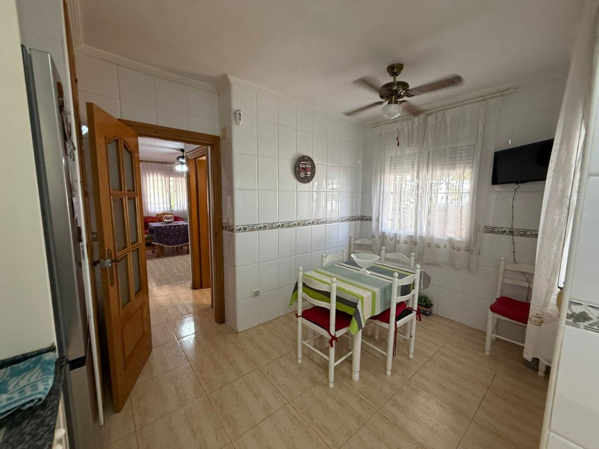 For sale - 4 Bedroom 3 Bathroom House - Townhouse in Pilar de la Horadada - Torre de la Horadada  - Alicante