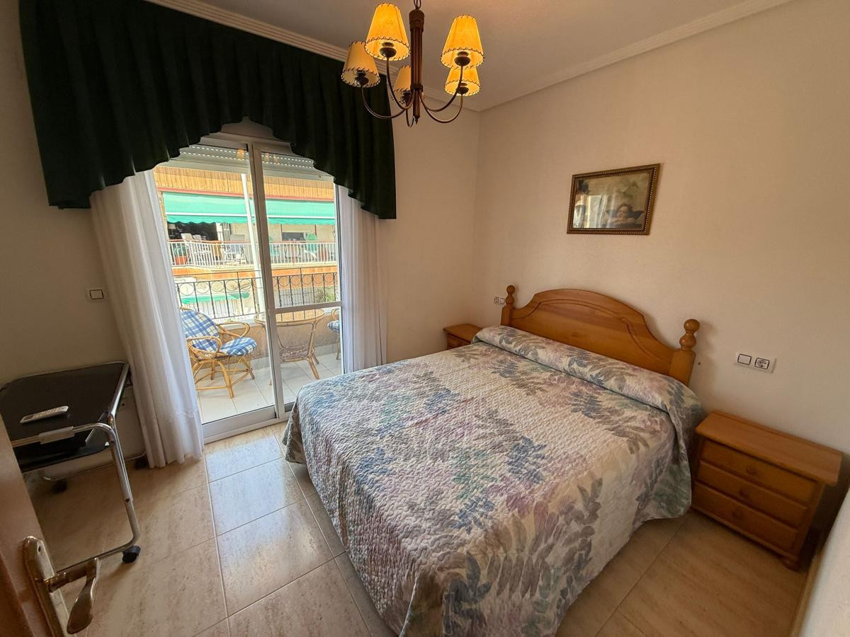 For sale - 4 Bedroom 3 Bathroom House - Townhouse in Pilar de la Horadada - Torre de la Horadada  - Alicante