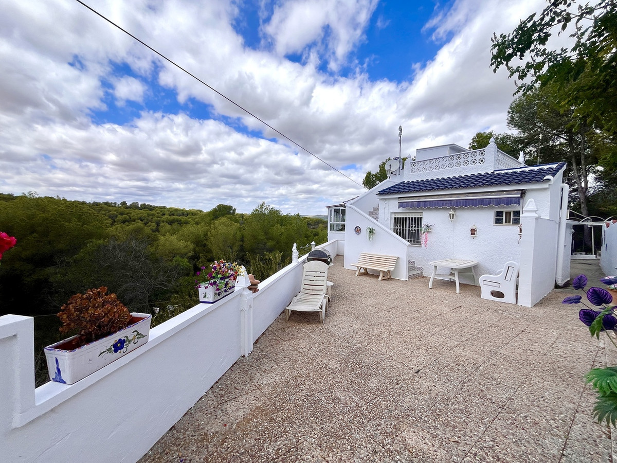 For sale - 3 Bedroom 3 Bathroom House - Detached Villa in Pilar de la Horadada - Pinar de Campoverde  - Alicante