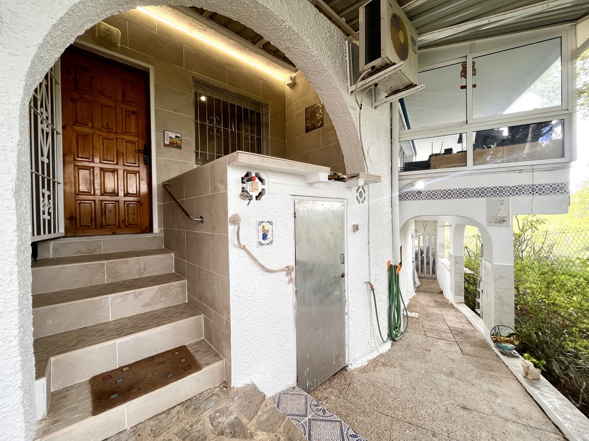 For sale - 3 Bedroom 3 Bathroom House - Detached Villa in Pilar de la Horadada - Pinar de Campoverde  - Alicante