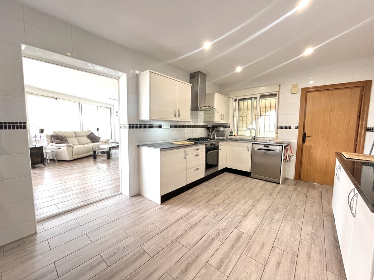 For sale - 3 Bedroom 3 Bathroom House - Detached Villa in Pilar de la Horadada - Pinar de Campoverde  - Alicante