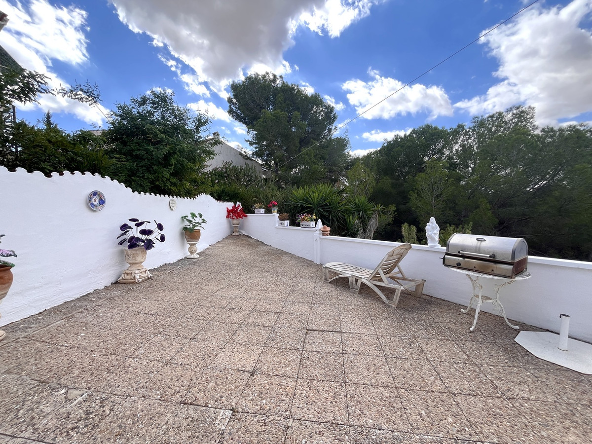 For sale - 3 Bedroom 3 Bathroom House - Detached Villa in Pilar de la Horadada - Pinar de Campoverde  - Alicante