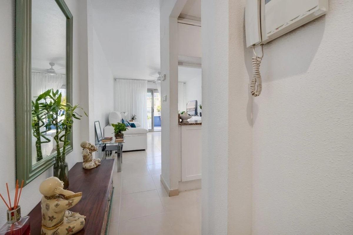 For sale - 3 Bedroom 2 Bathroom Apartment - Penthouse in Torrevieja - Torrevieja Centro  - Alicante