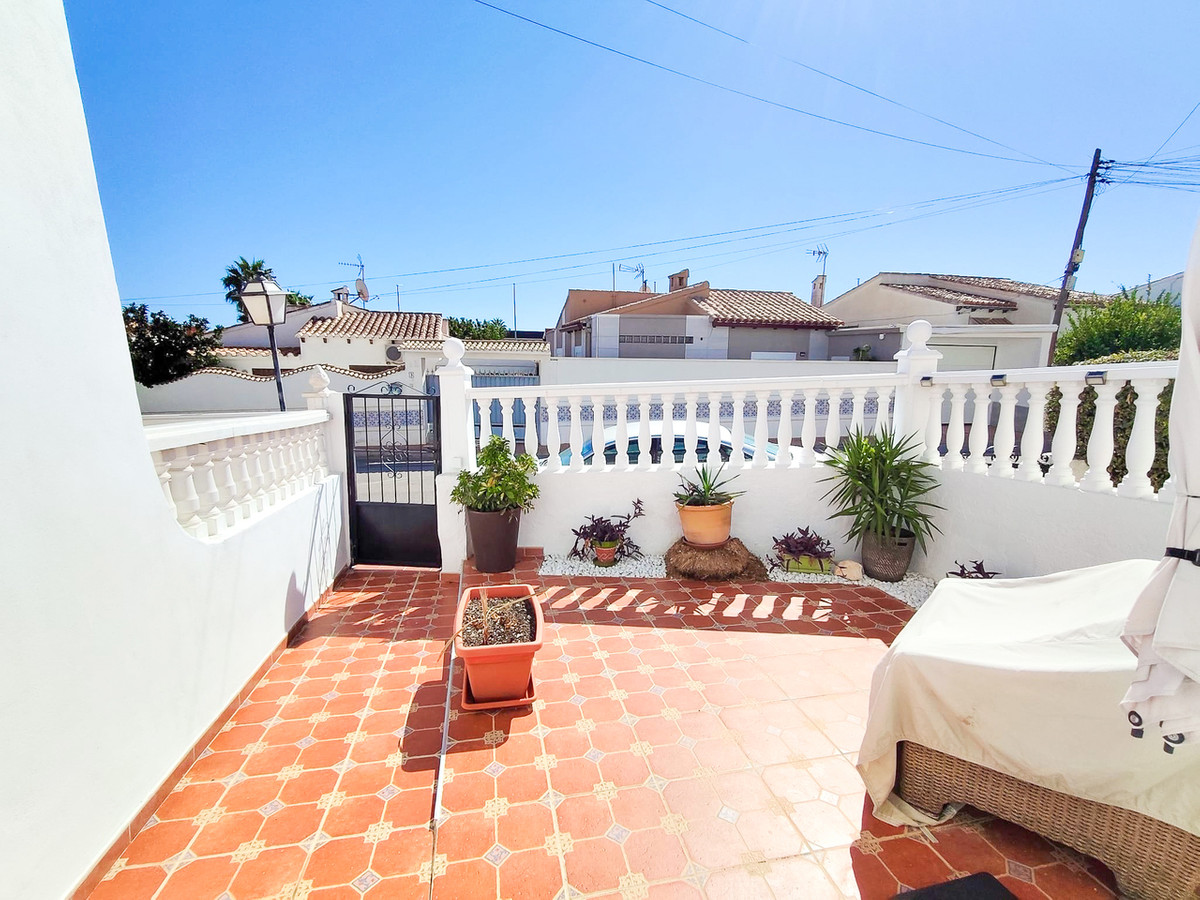 For sale - 3 Bedroom 2 Bathroom House - Townhouse in Orihuela - Los Balcones  - Alicante