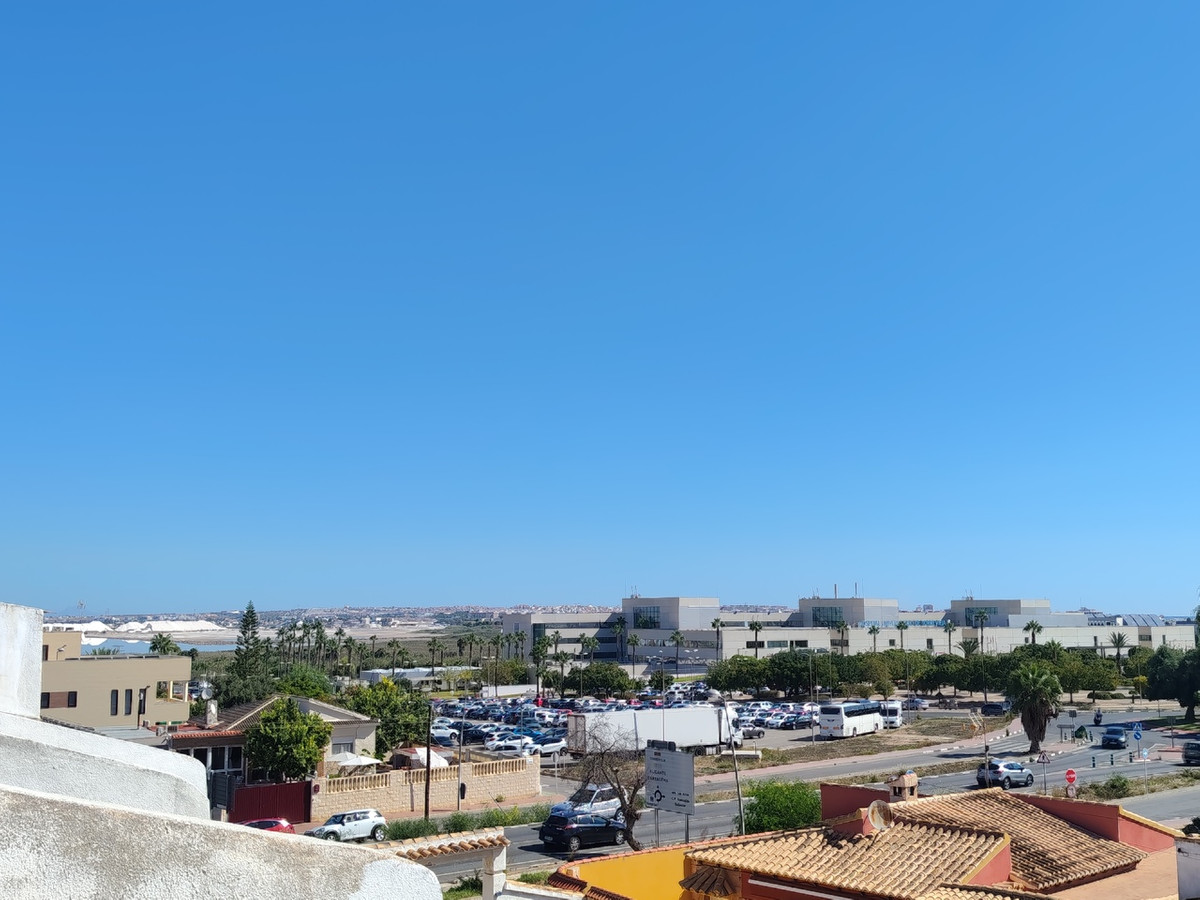 For sale - 3 Bedroom 2 Bathroom House - Townhouse in Orihuela - Los Balcones  - Alicante