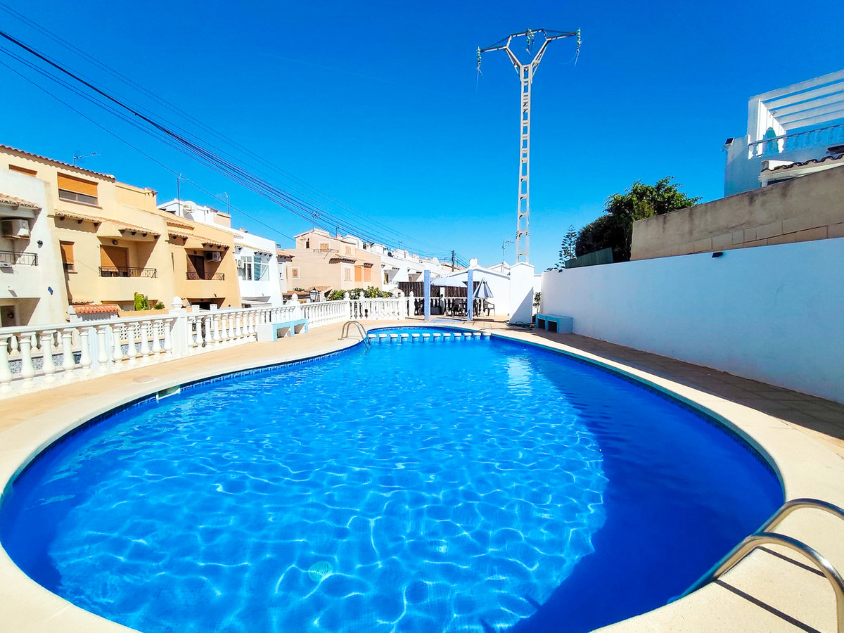 For sale - 3 Bedroom 2 Bathroom House - Townhouse in Orihuela - Los Balcones  - Alicante