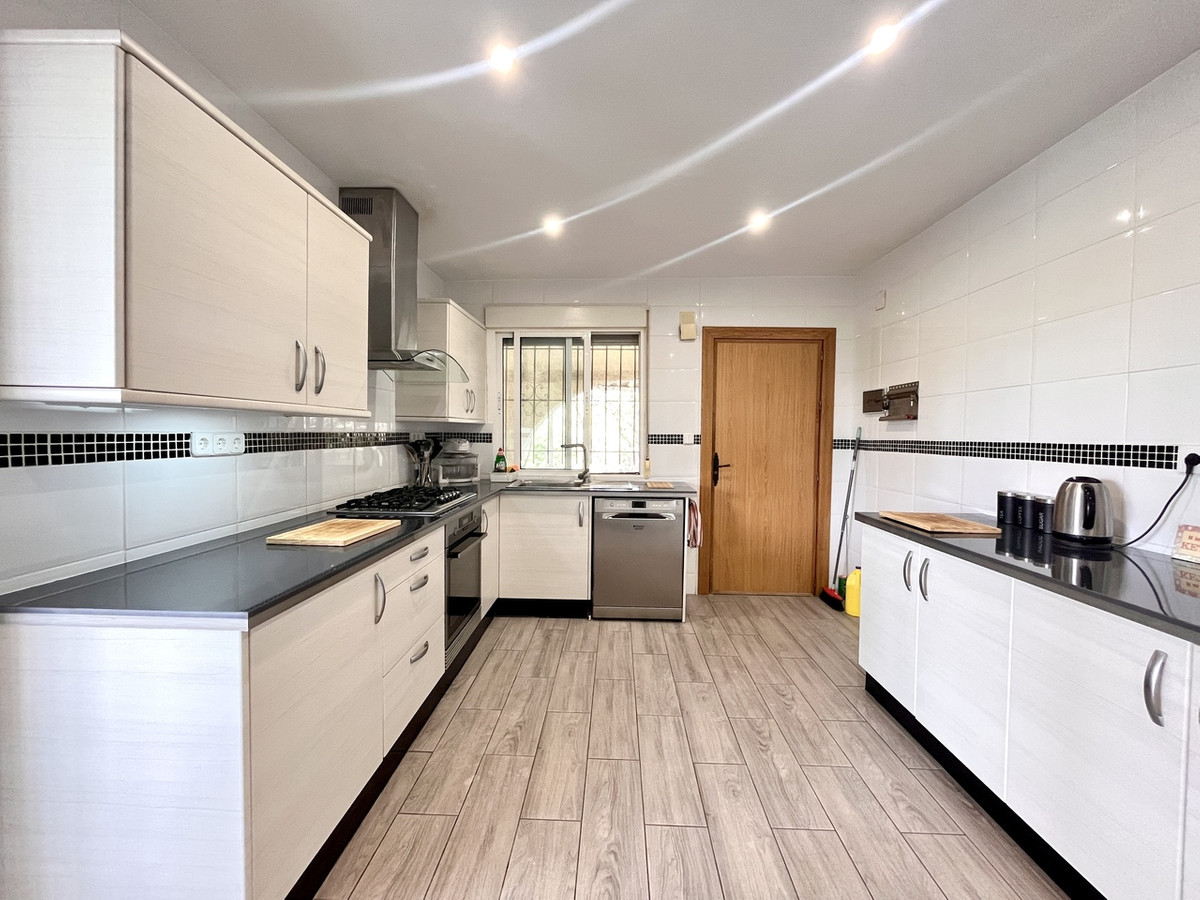 For sale - 3 Bedroom 3 Bathroom House - Detached Villa in Pilar de la Horadada - Pinar de Campoverde  - Alicante