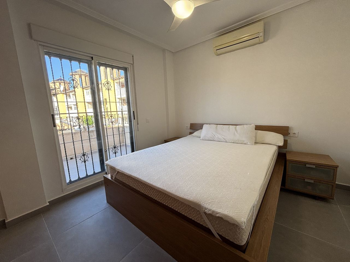 For sale - 3 Bedroom 3 Bathroom House - Townhouse in Orihuela - La Zenia  - Alicante