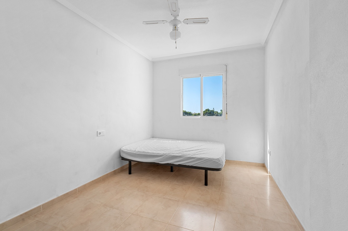For sale - 3 Bedroom 2 Bathroom Apartment - Middle Floor Apartment in Orihuela - Orihuela Costa  - Alicante