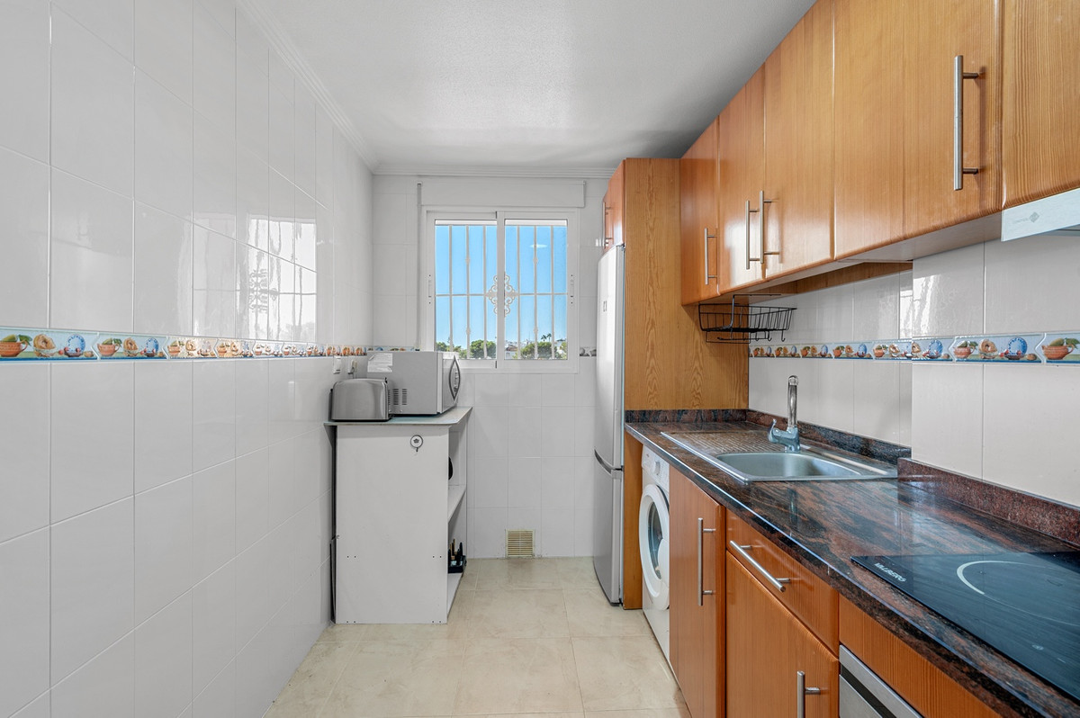 For sale - 3 Bedroom 2 Bathroom Apartment - Middle Floor Apartment in Orihuela - Orihuela Costa  - Alicante