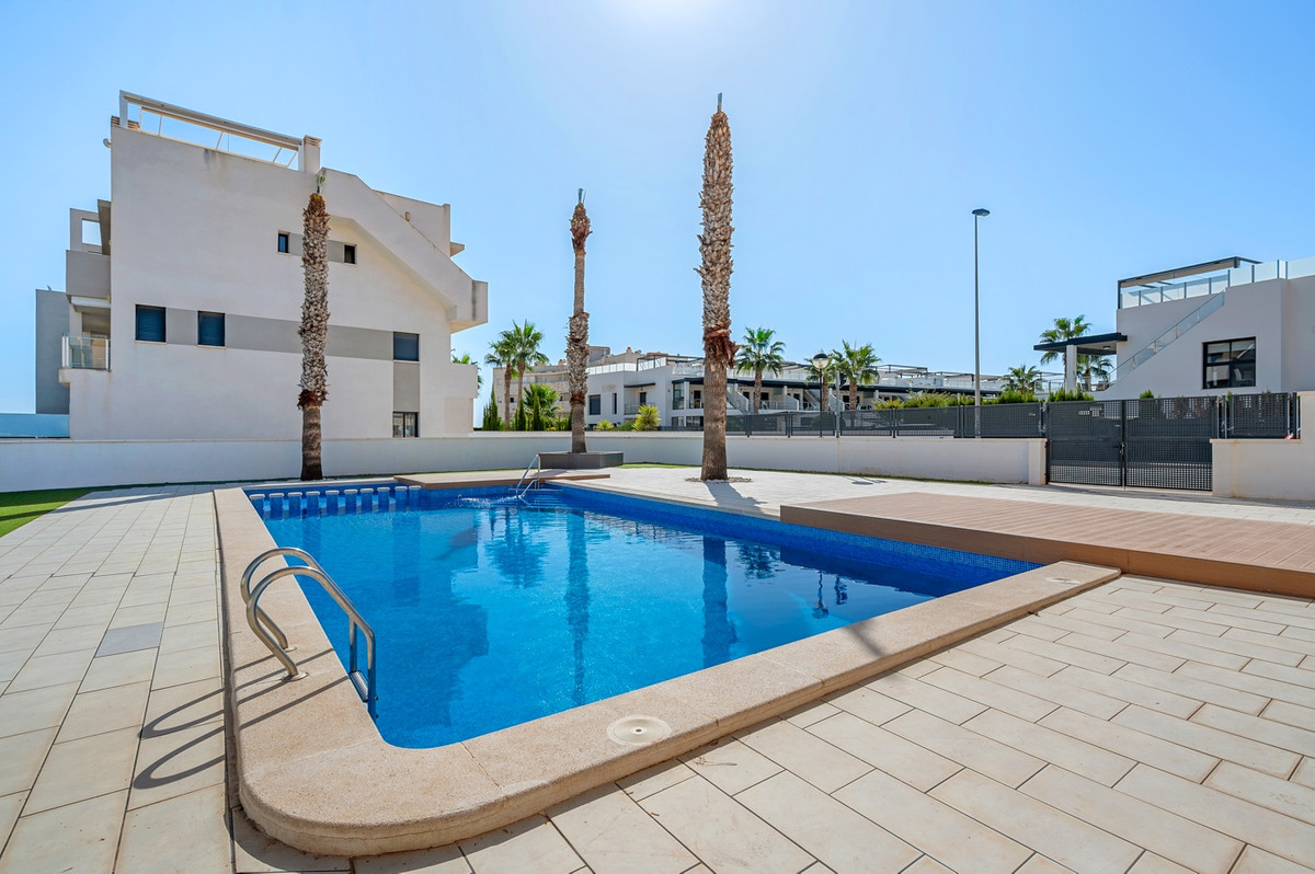 For sale - 3 Bedroom 2 Bathroom Apartment - Middle Floor Apartment in Orihuela - Orihuela Costa  - Alicante