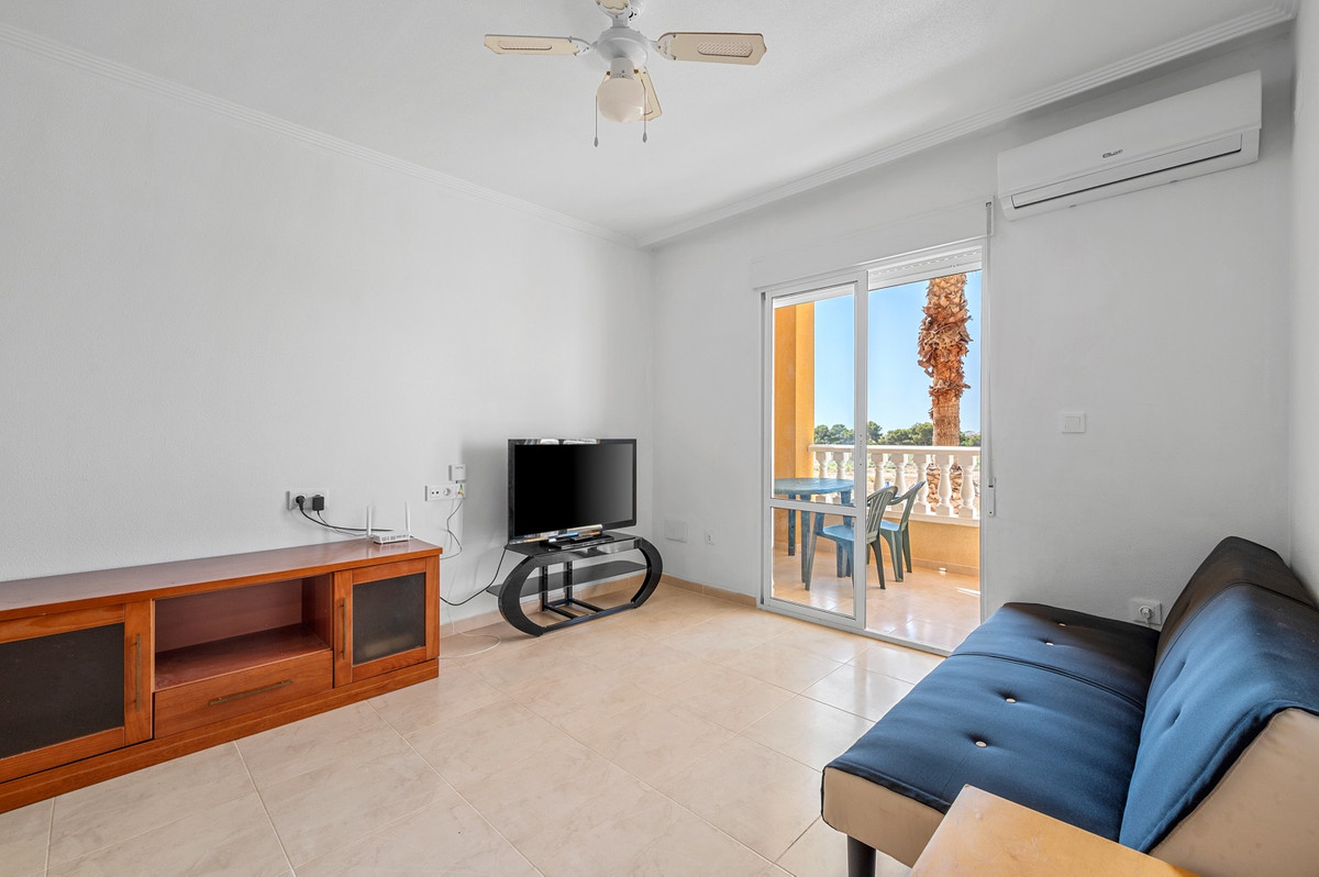 For sale - 3 Bedroom 2 Bathroom Apartment - Middle Floor Apartment in Orihuela - Orihuela Costa  - Alicante