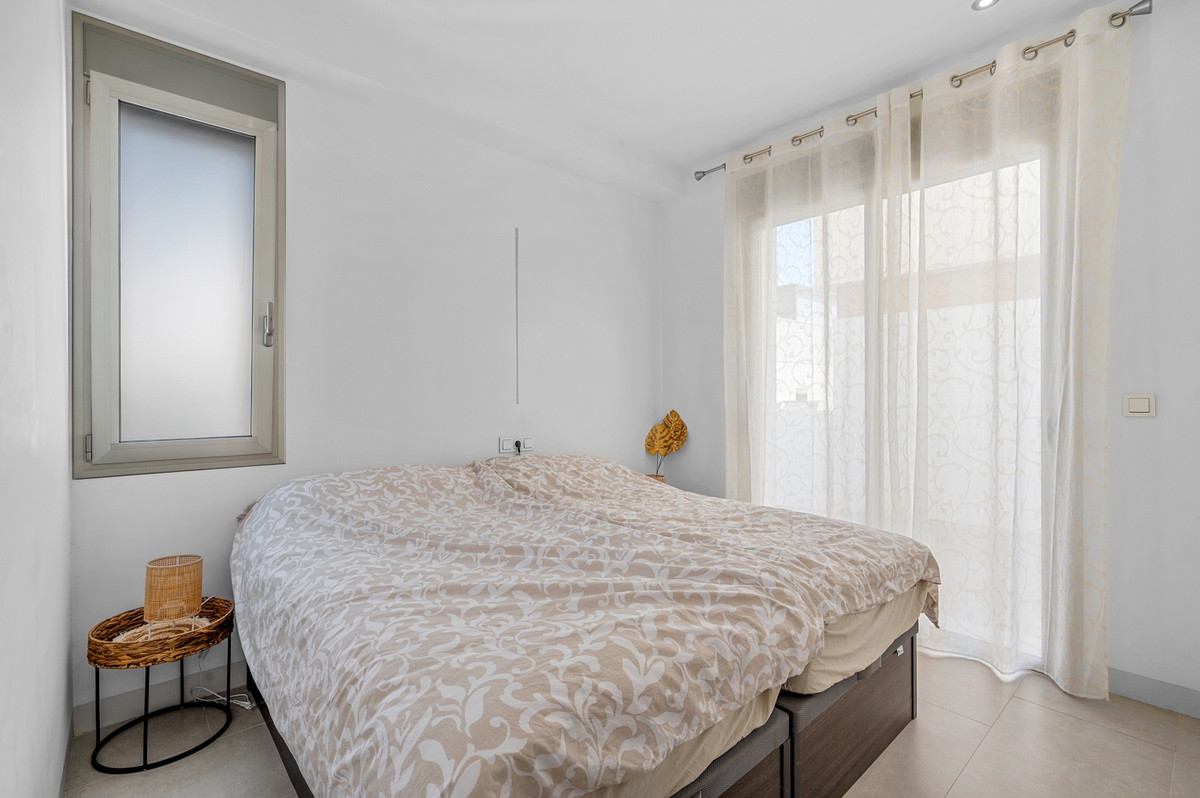 For sale - 3 Bedroom 3 Bathroom House - Detached Villa in Orihuela - Villamartin  - Alicante