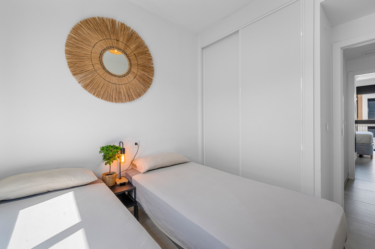 For sale - 2 Bedroom 2 Bathroom Apartment - Ground Floor Apartment in Orihuela - Villamartin  - Alicante