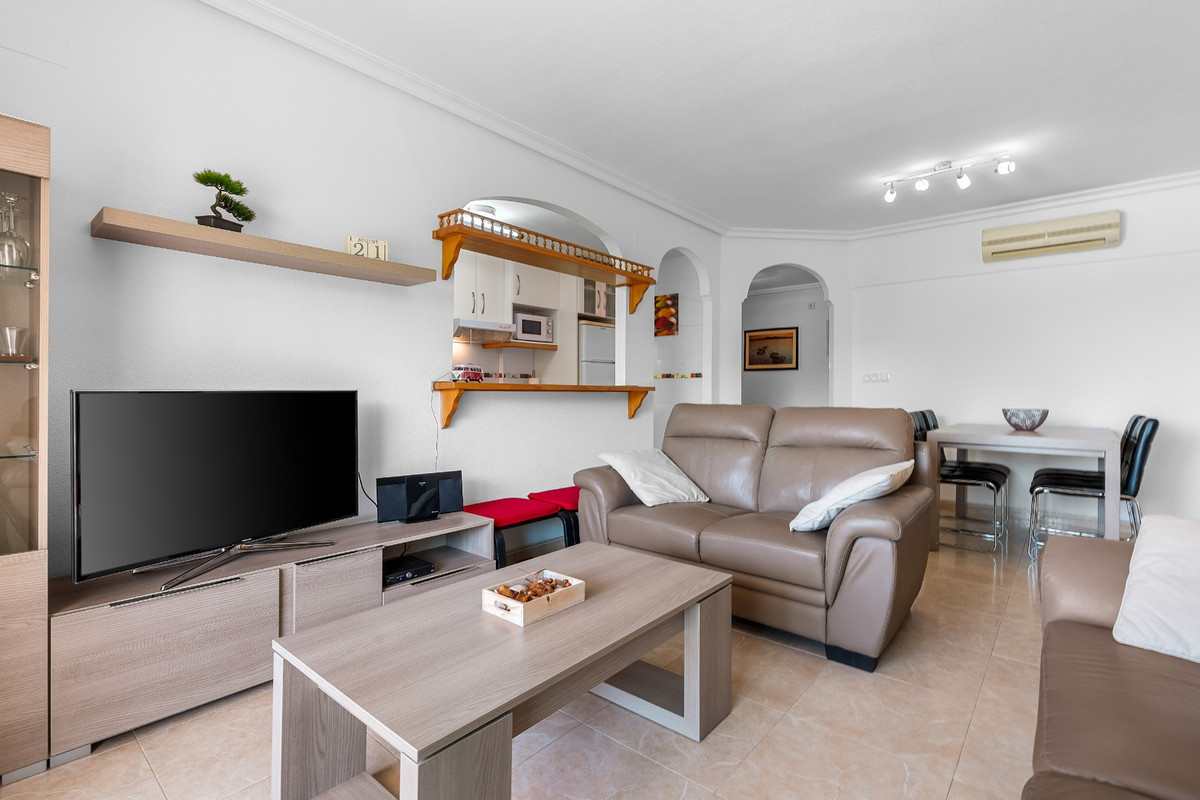 For sale - 2 Bedroom 2 Bathroom Apartment - Middle Floor Apartment in Orihuela - Playa Flamenca  - Alicante
