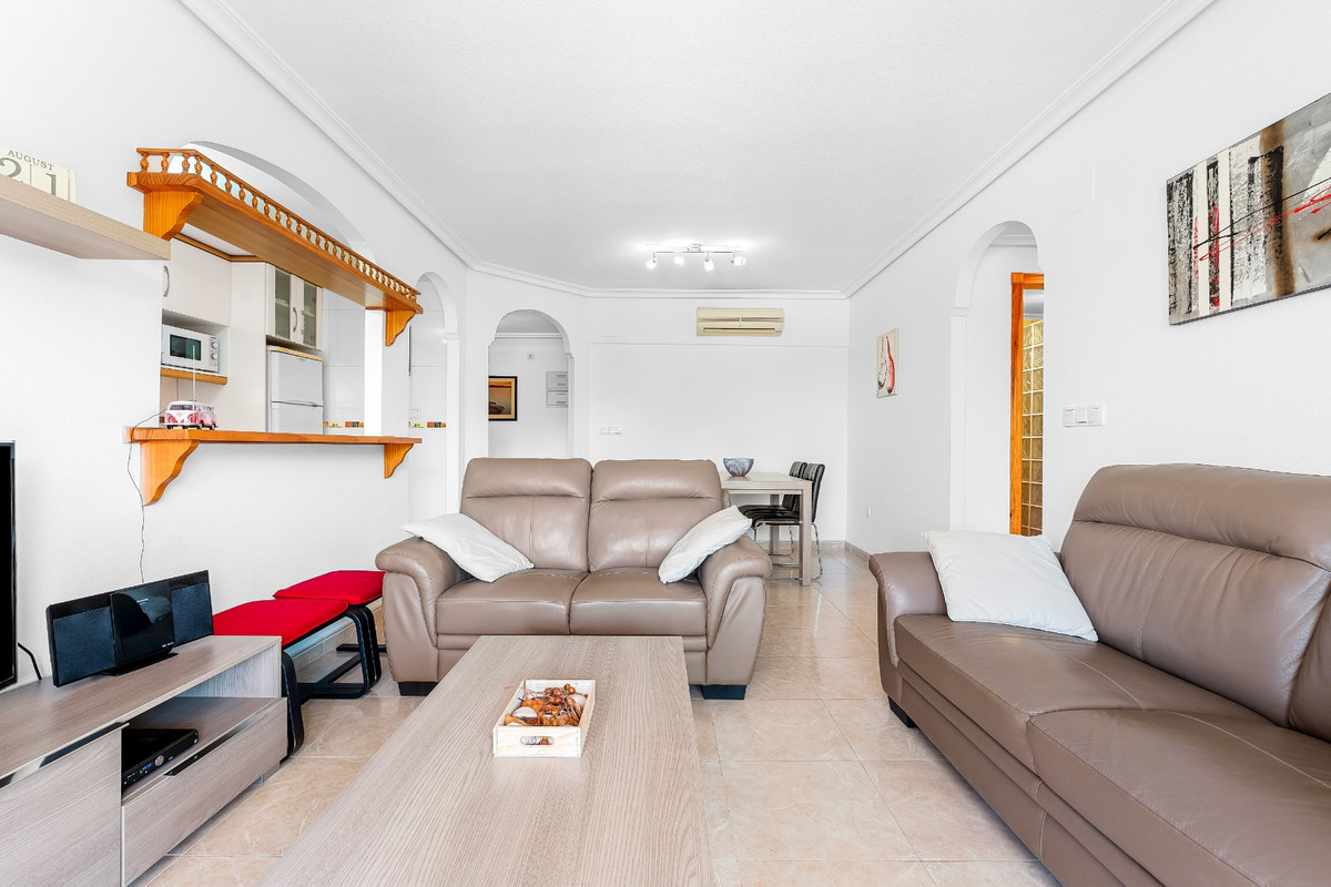 For sale - 2 Bedroom 2 Bathroom Apartment - Middle Floor Apartment in Orihuela - Playa Flamenca  - Alicante