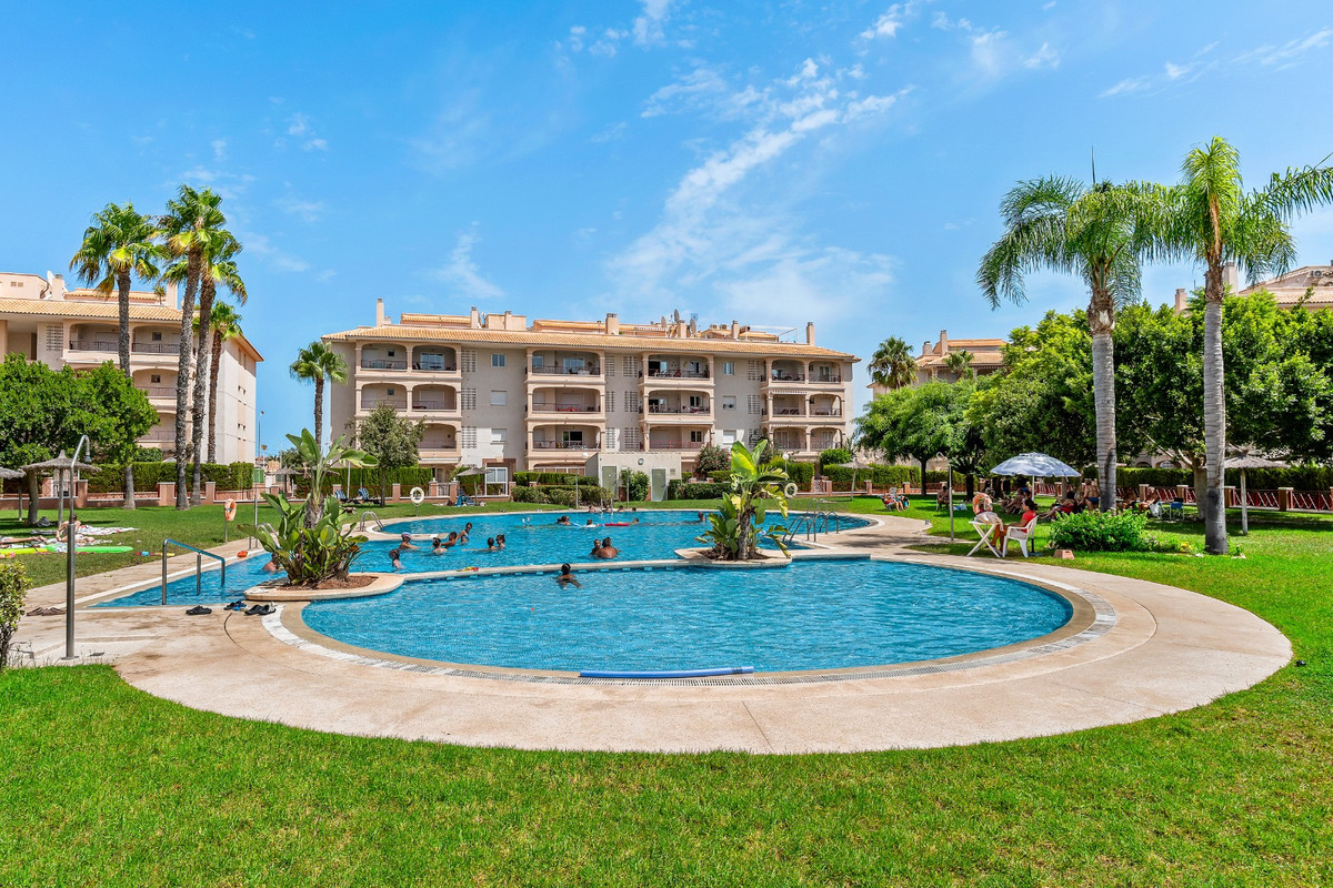 For sale - 2 Bedroom 2 Bathroom Apartment - Middle Floor Apartment in Orihuela - Playa Flamenca  - Alicante