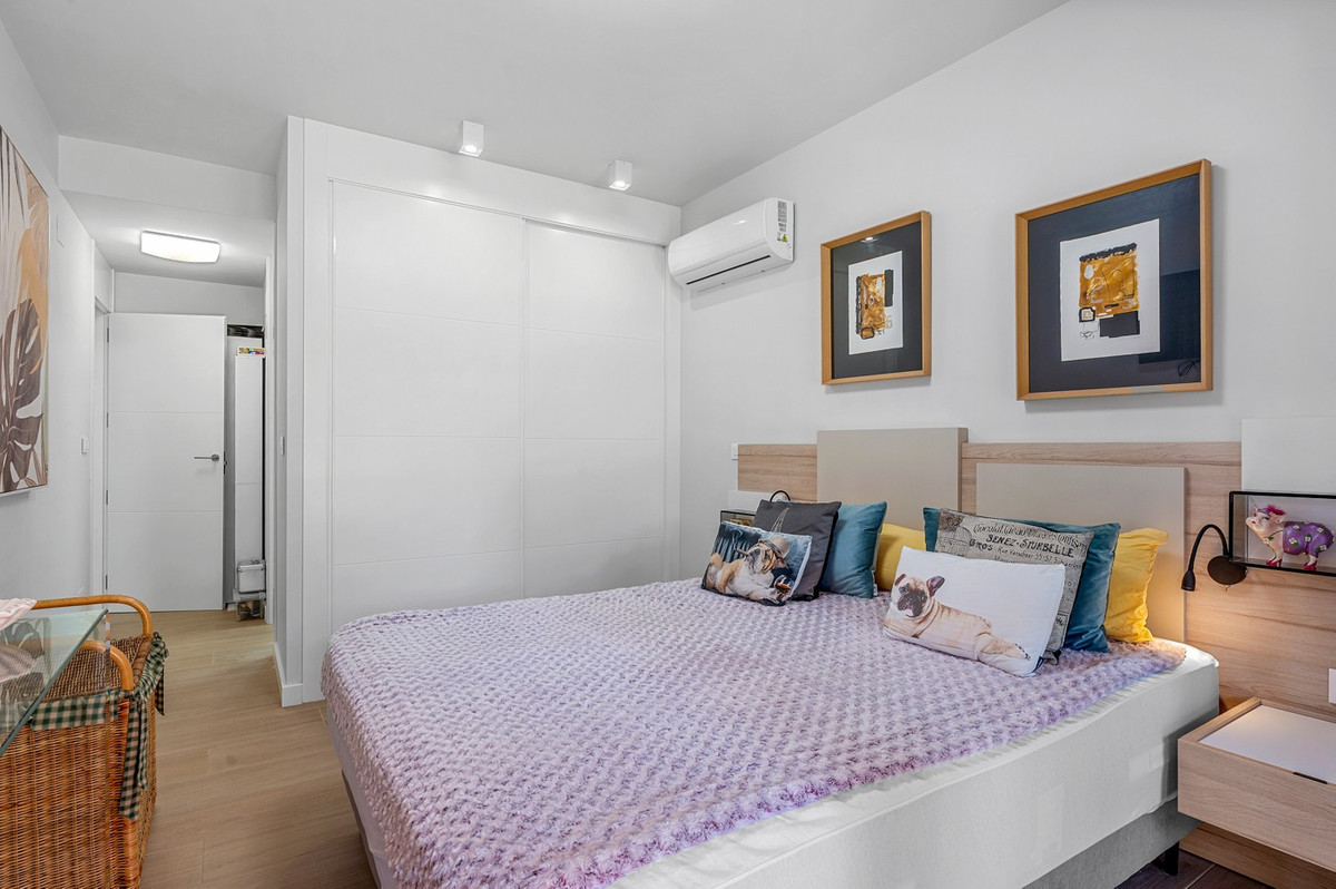 For sale - 2 Bedroom 2 Bathroom Apartment - Ground Floor Apartment in Orihuela - Villamartin  - Alicante