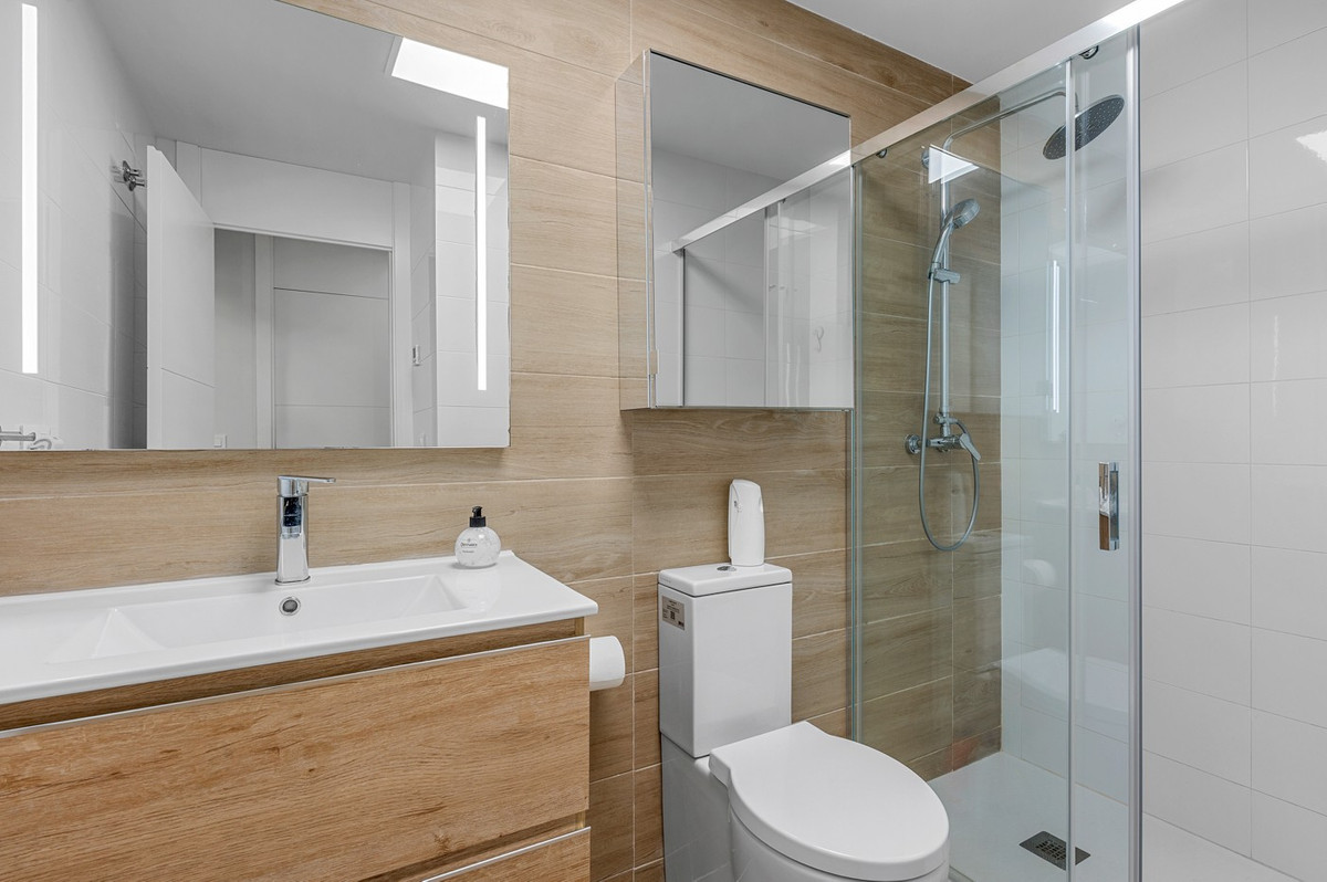 For sale - 2 Bedroom 2 Bathroom Apartment - Ground Floor Apartment in Orihuela - Villamartin  - Alicante