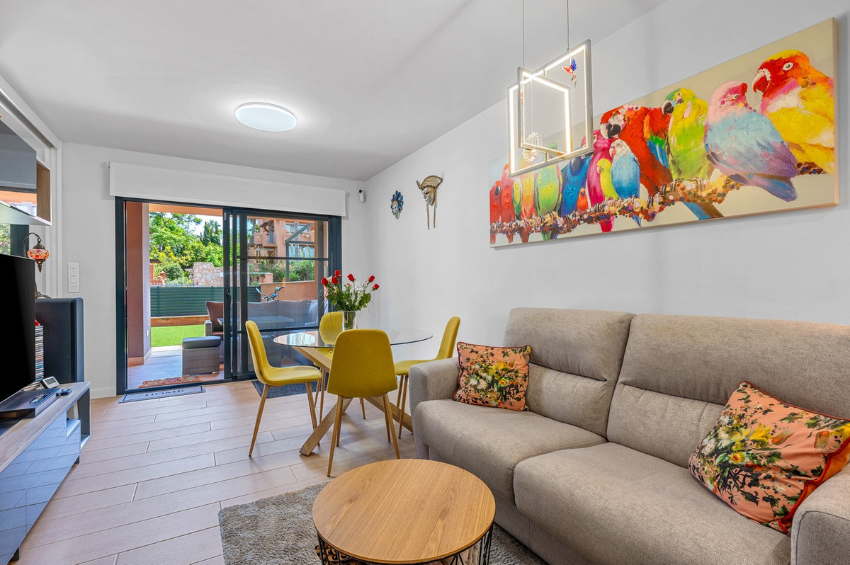 For sale - 2 Bedroom 2 Bathroom Apartment - Ground Floor Apartment in Orihuela - Villamartin  - Alicante