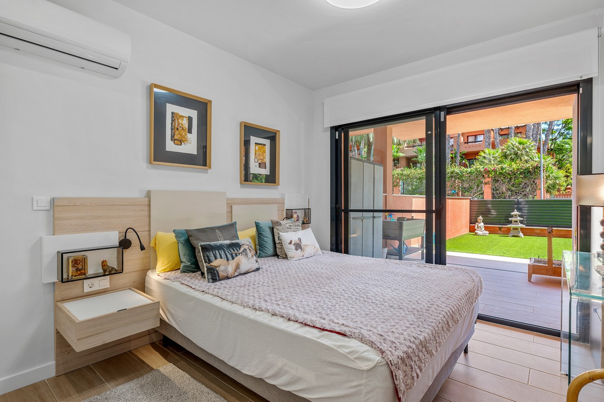 For sale - 2 Bedroom 2 Bathroom Apartment - Ground Floor Apartment in Orihuela - Villamartin  - Alicante