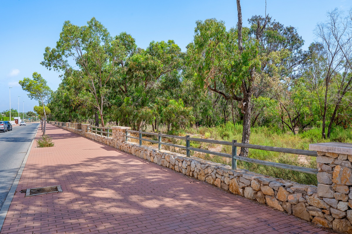 For sale - 3 Bedroom 2 Bathroom Apartment - Ground Floor Apartment in Guardamar del Segura - Guardamar del Segura Centro  - Alicante