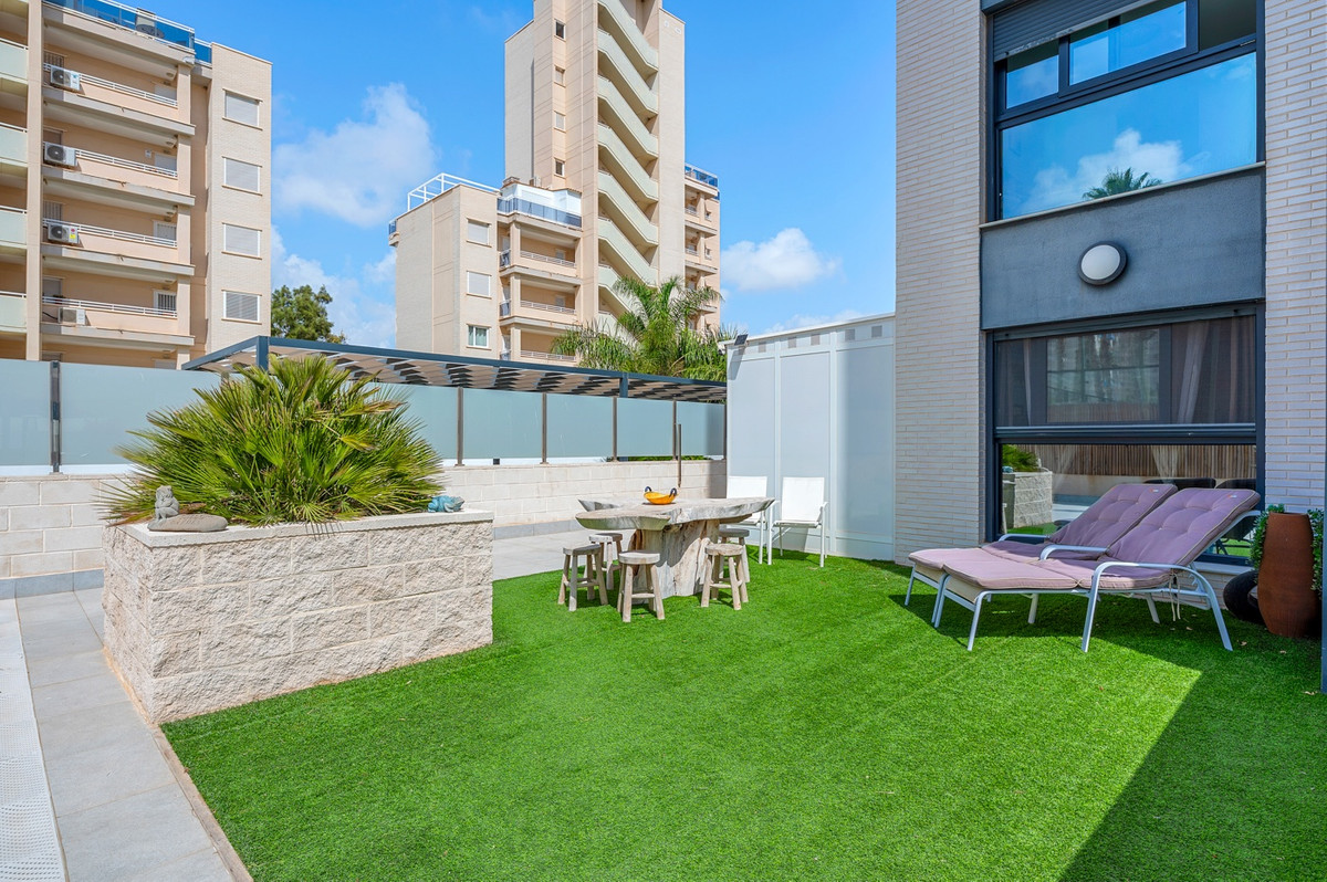 For sale - 3 Bedroom 2 Bathroom Apartment - Ground Floor Apartment in Guardamar del Segura - Guardamar del Segura Centro  - Alicante