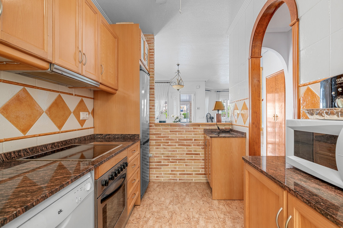 For sale - 3 Bedroom 2 Bathroom House - Detached Villa in Guardamar del Segura - Guardamar del Segura Centro  - Alicante
