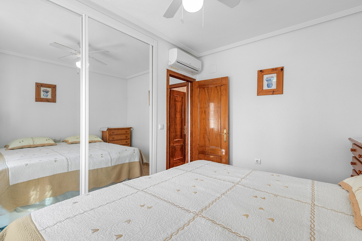 For sale - 3 Bedroom 2 Bathroom House - Detached Villa in Guardamar del Segura - Guardamar del Segura Centro  - Alicante