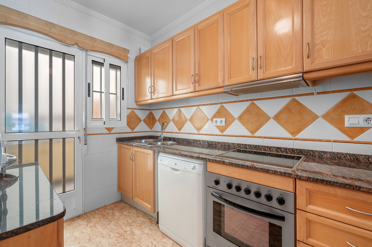 For sale - 3 Bedroom 2 Bathroom House - Detached Villa in Guardamar del Segura - Guardamar del Segura Centro  - Alicante