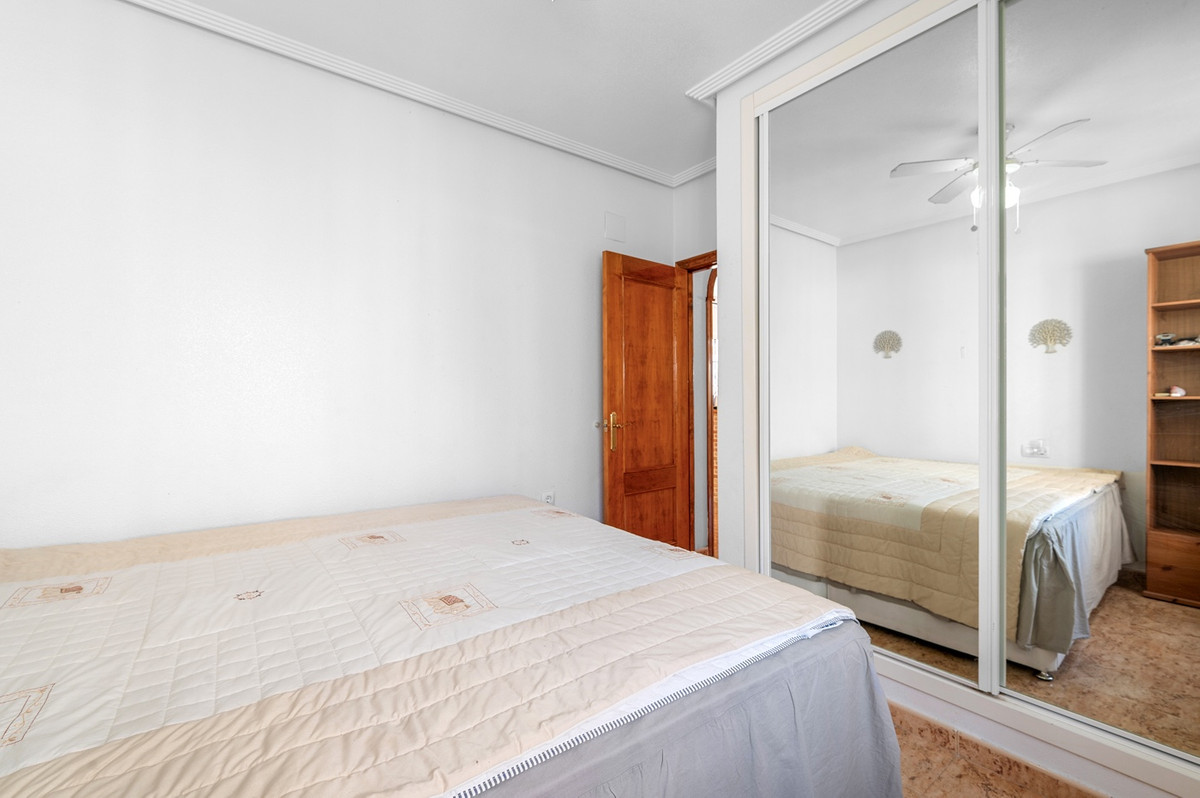For sale - 3 Bedroom 2 Bathroom House - Detached Villa in Guardamar del Segura - Guardamar del Segura Centro  - Alicante