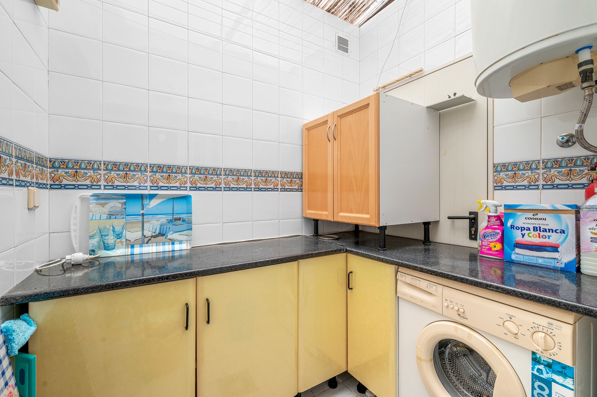 For sale - 3 Bedroom 2 Bathroom House - Detached Villa in Guardamar del Segura - Guardamar del Segura Centro  - Alicante