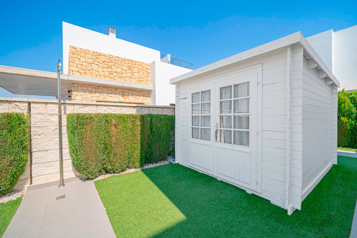 For sale - 3 Bedroom 2 Bathroom House - Detached Villa in Rojales - Lo Pepin  - Alicante