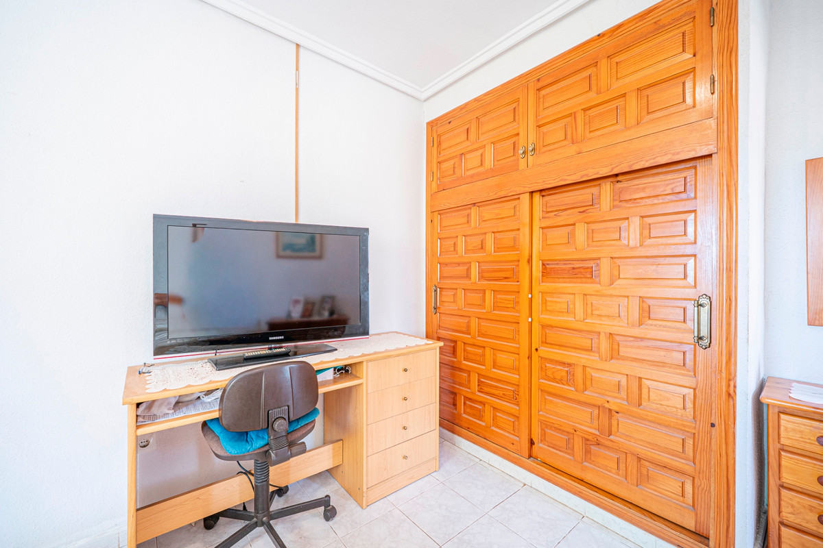 For sale - 5 Bedroom 4 Bathroom House - Detached Villa in Rojales - Ciudad Quesada  - Alicante