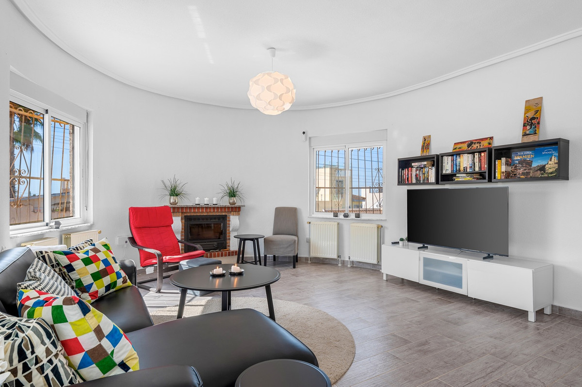 For sale - 3 Bedroom 3 Bathroom House - Detached Villa in Rojales - Ciudad Quesada  - Alicante