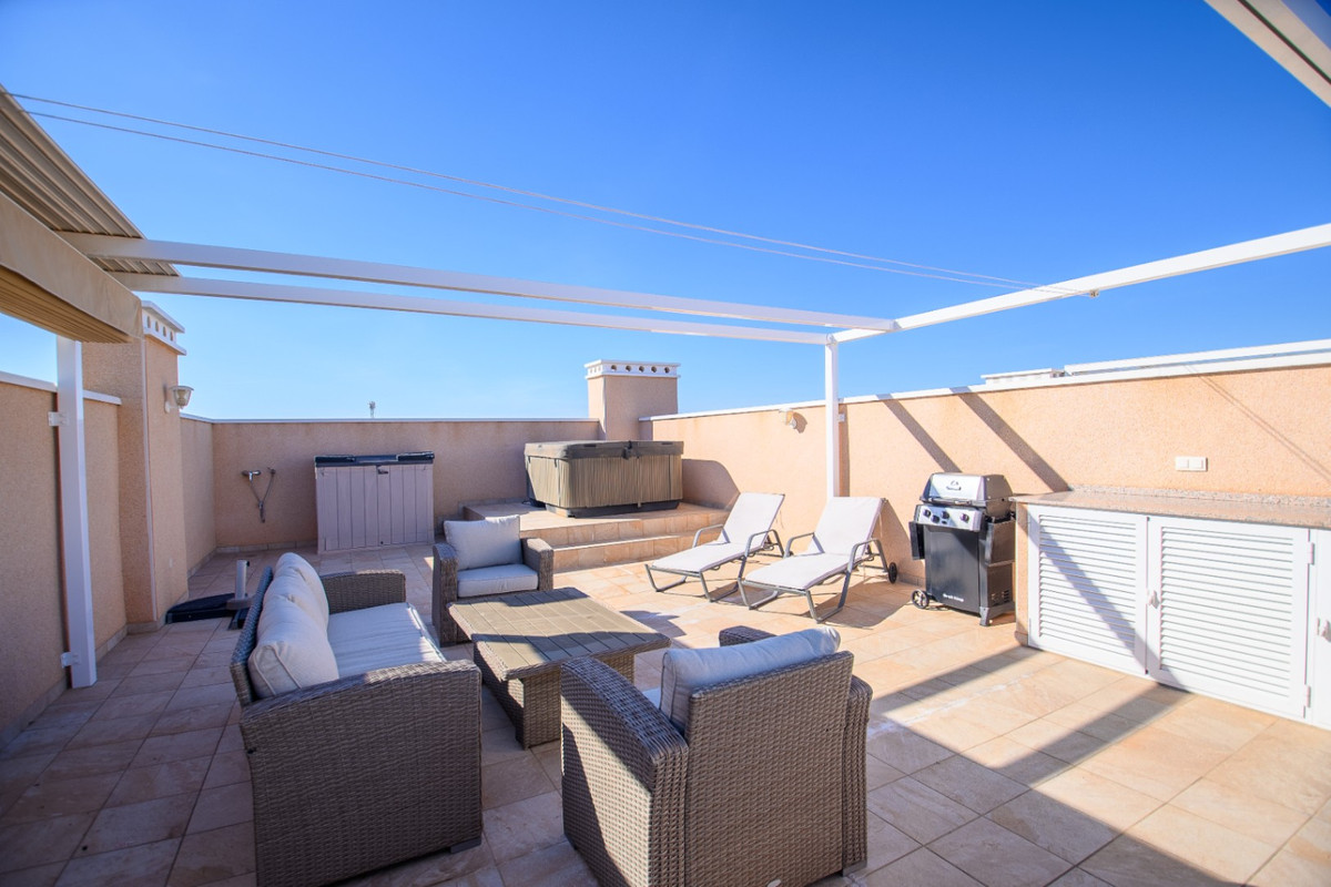 For sale - 2 Bedroom 2 Bathroom Apartment - Penthouse in Orihuela - Punta Prima  - Alicante