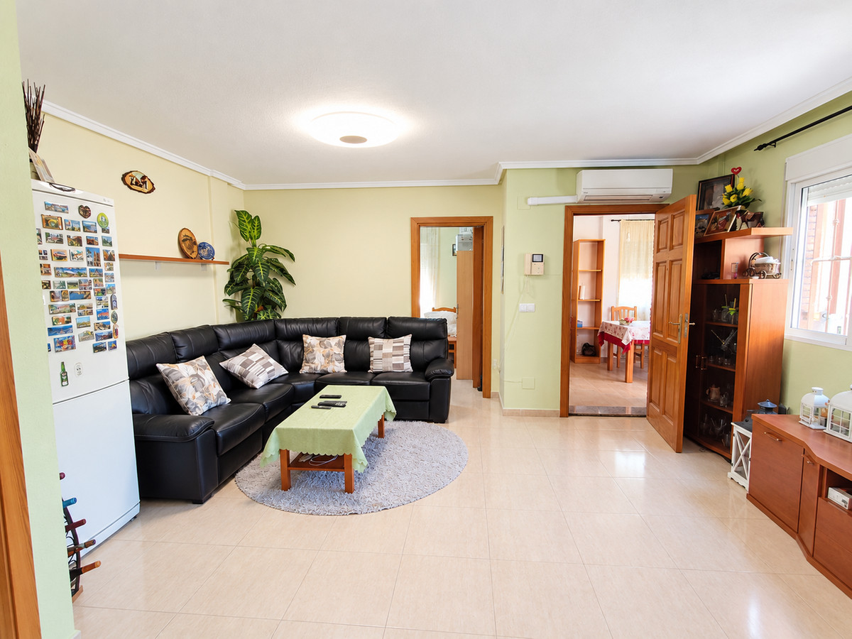 For sale - 4 Bedroom 2 Bathroom House - Townhouse in Rojales - Ciudad Quesada  - Alicante